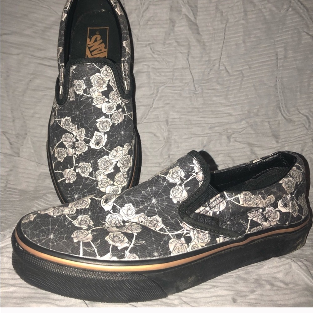 Tattoo vans